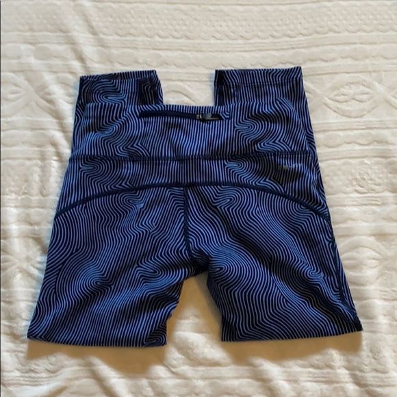 Nike running  capris size Xs - Picture 3 of 6